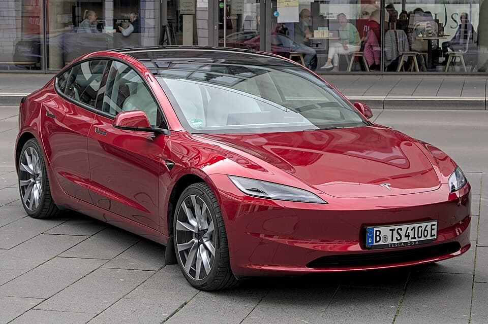 Tesla Model 3 Highland